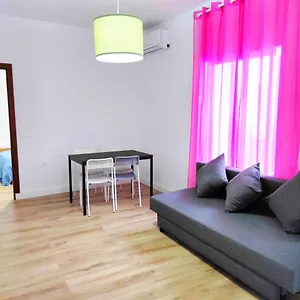 https://apartamento-plaza-de-los-monos.1costadelsol.com